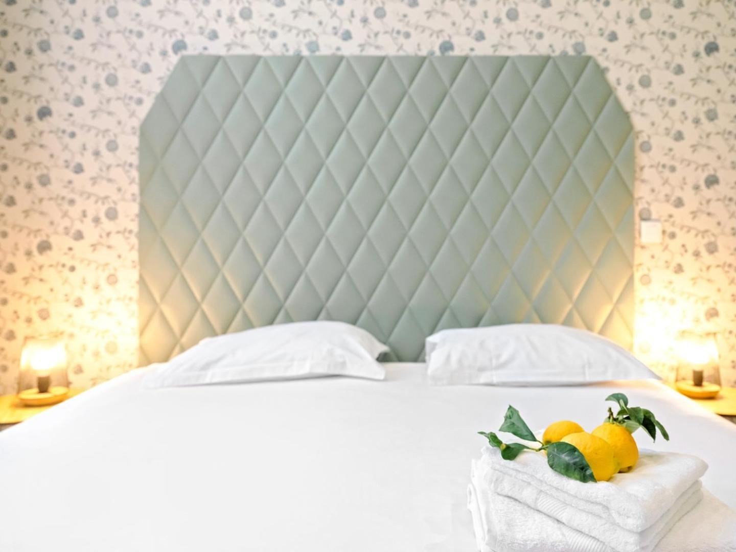 Hotel Lemon Menton Luaran gambar