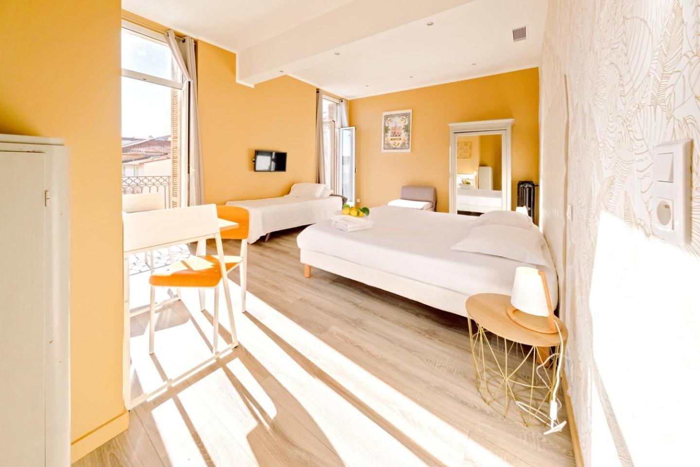 Hotel Lemon Menton Luaran gambar