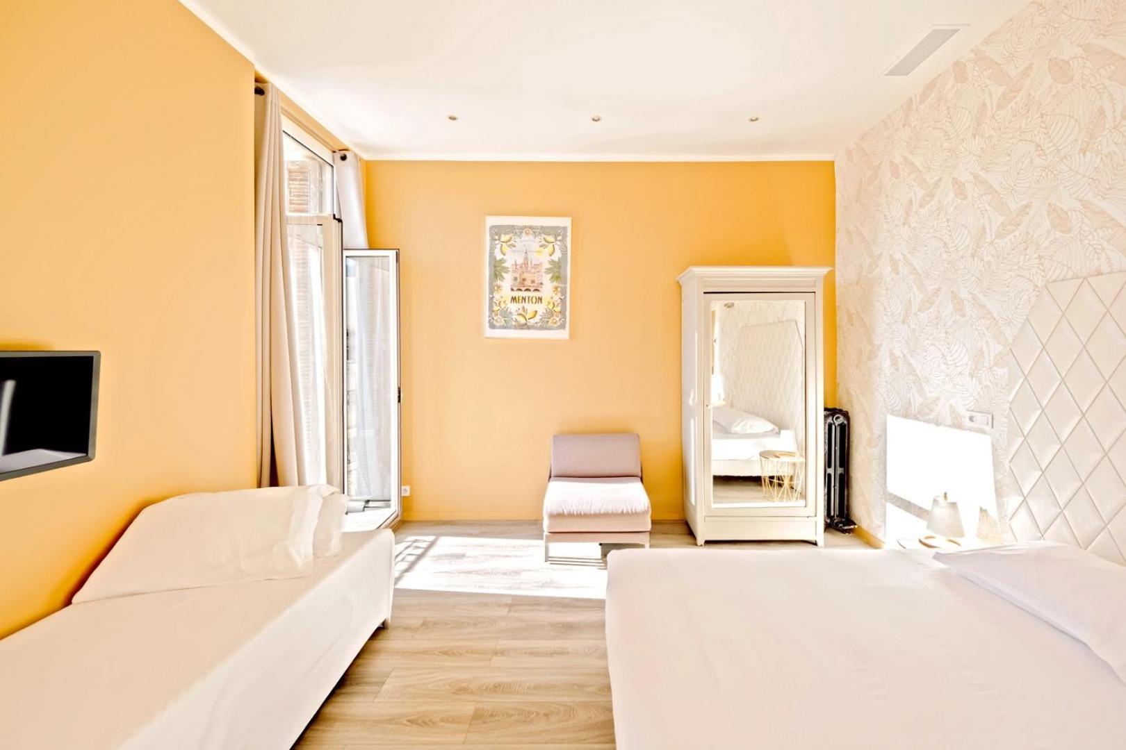 Hotel Lemon Menton Luaran gambar