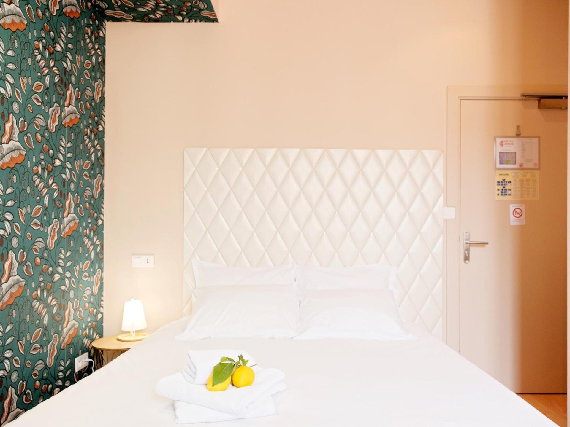 Hotel Lemon Menton Luaran gambar